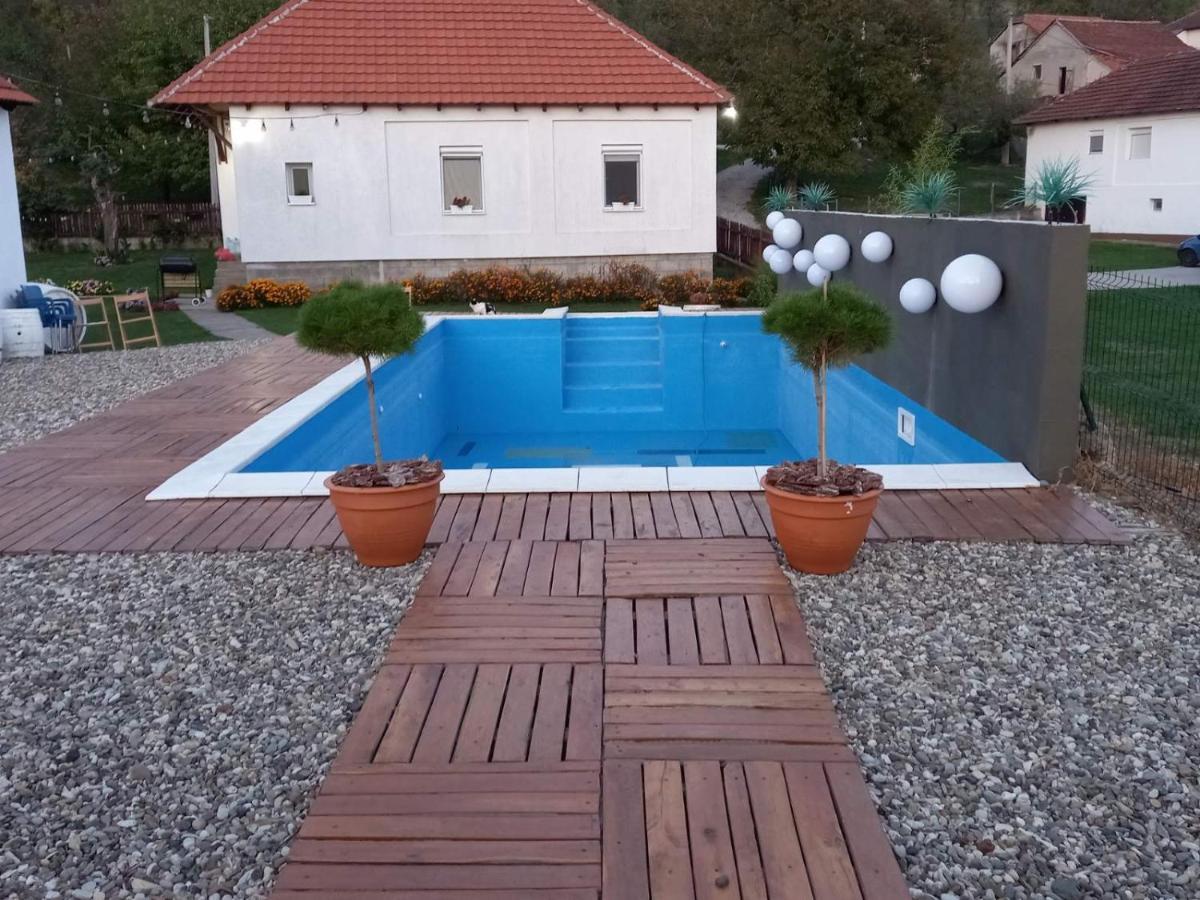 Skriveni Raj Guest House Gornji Milanovac Exterior photo